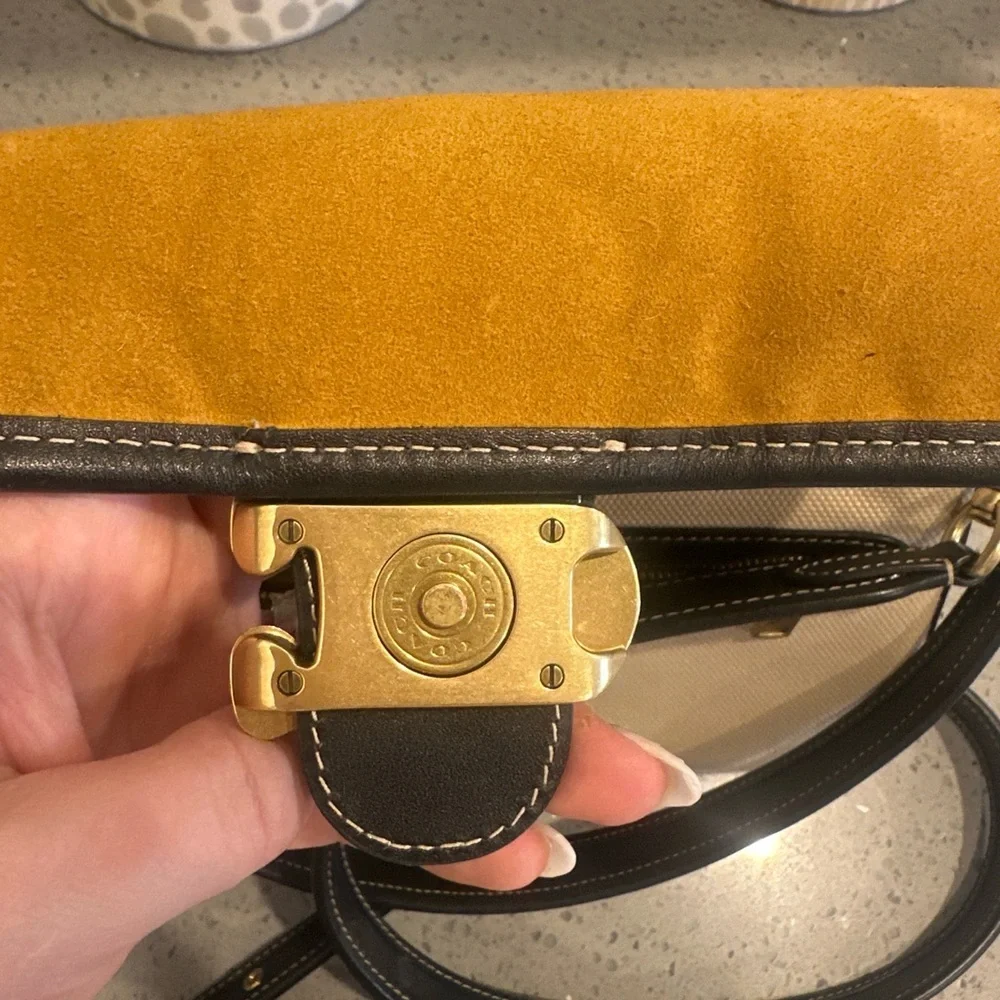Coach Cream and Black Crossbody Bag with Gold C-Clasp - Picture 8 of 8